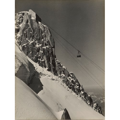 The Aiguille du Midi Cable Car and the Frendo Spur